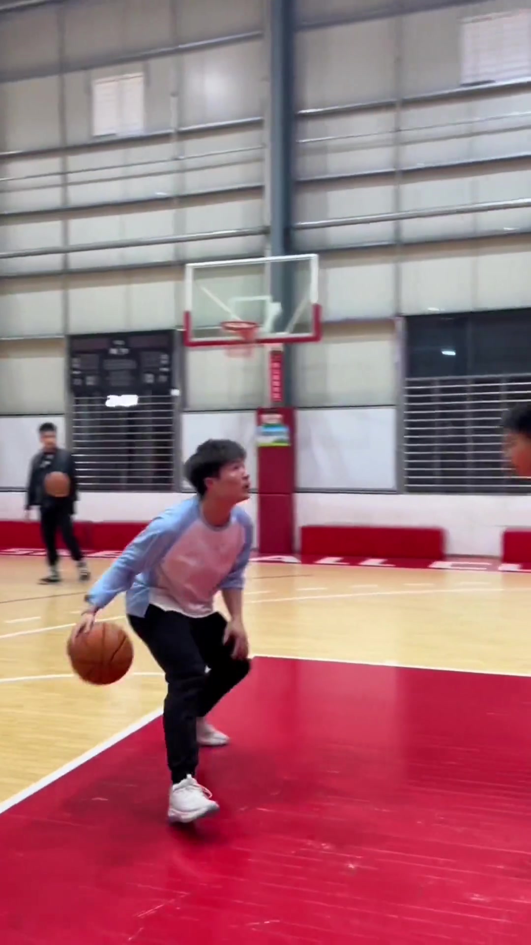  打球嘛 就是要以德芙人（打球嘛 就是要以德芙人为主）